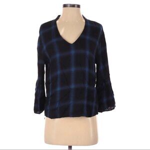 TINSELTOWN V Neck Bell Sleeve Plaid Blouse